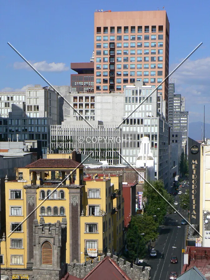 Independencia Street from the west