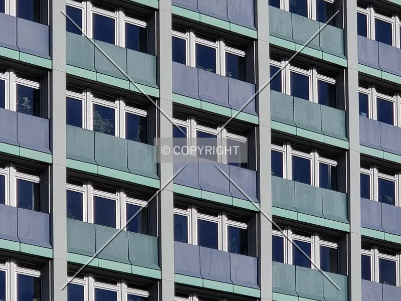 Photo 173-674-296