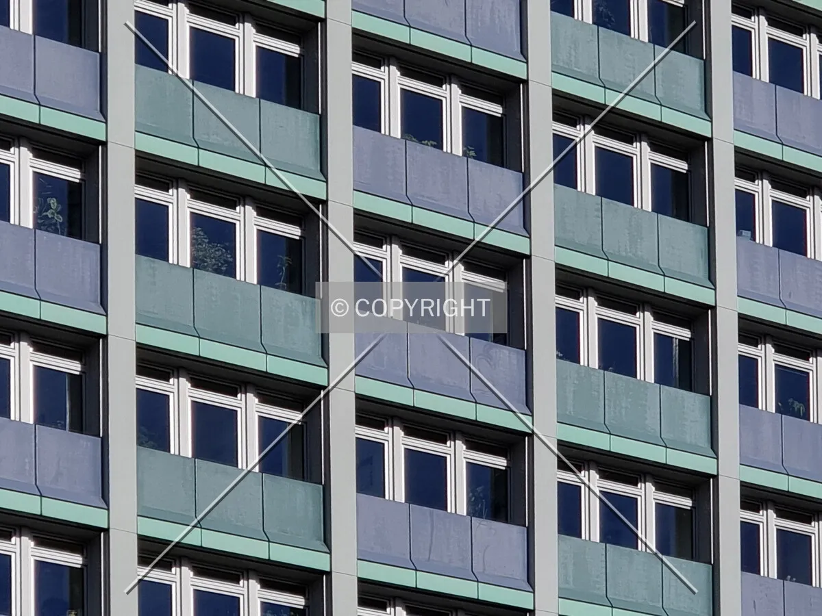 Photo 173-674-296