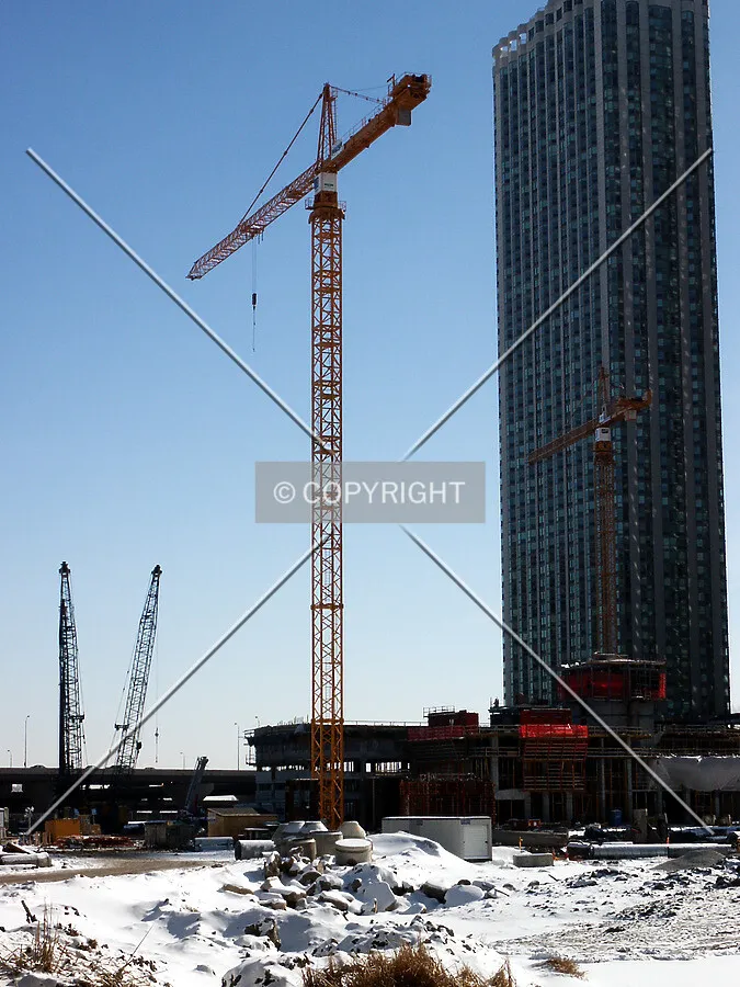 Tower crane seen from Wacker Drive