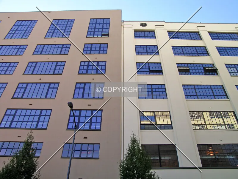 Photo 174-280-496
