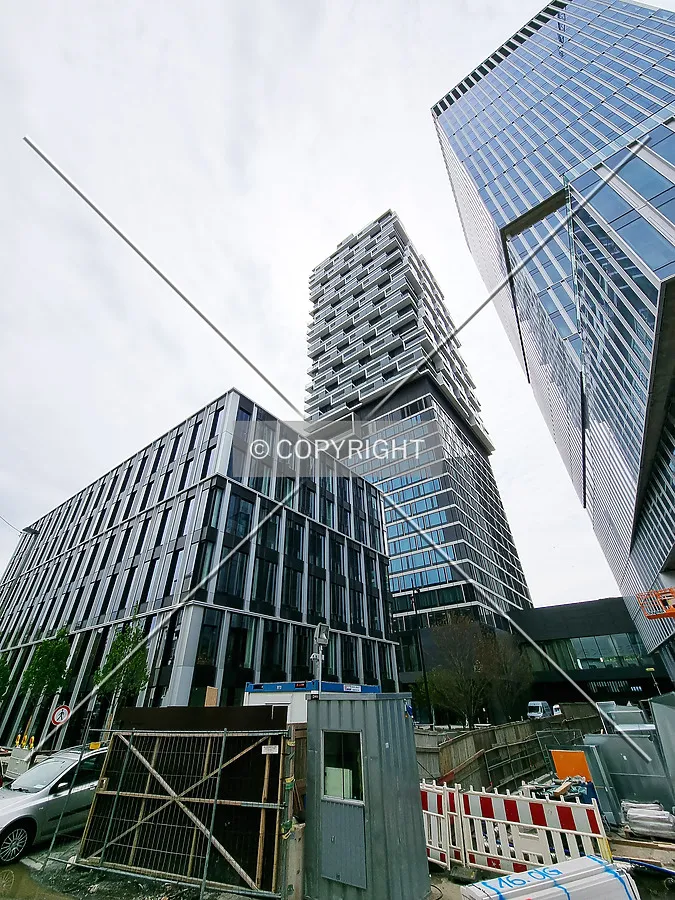 Photo 174-349-711