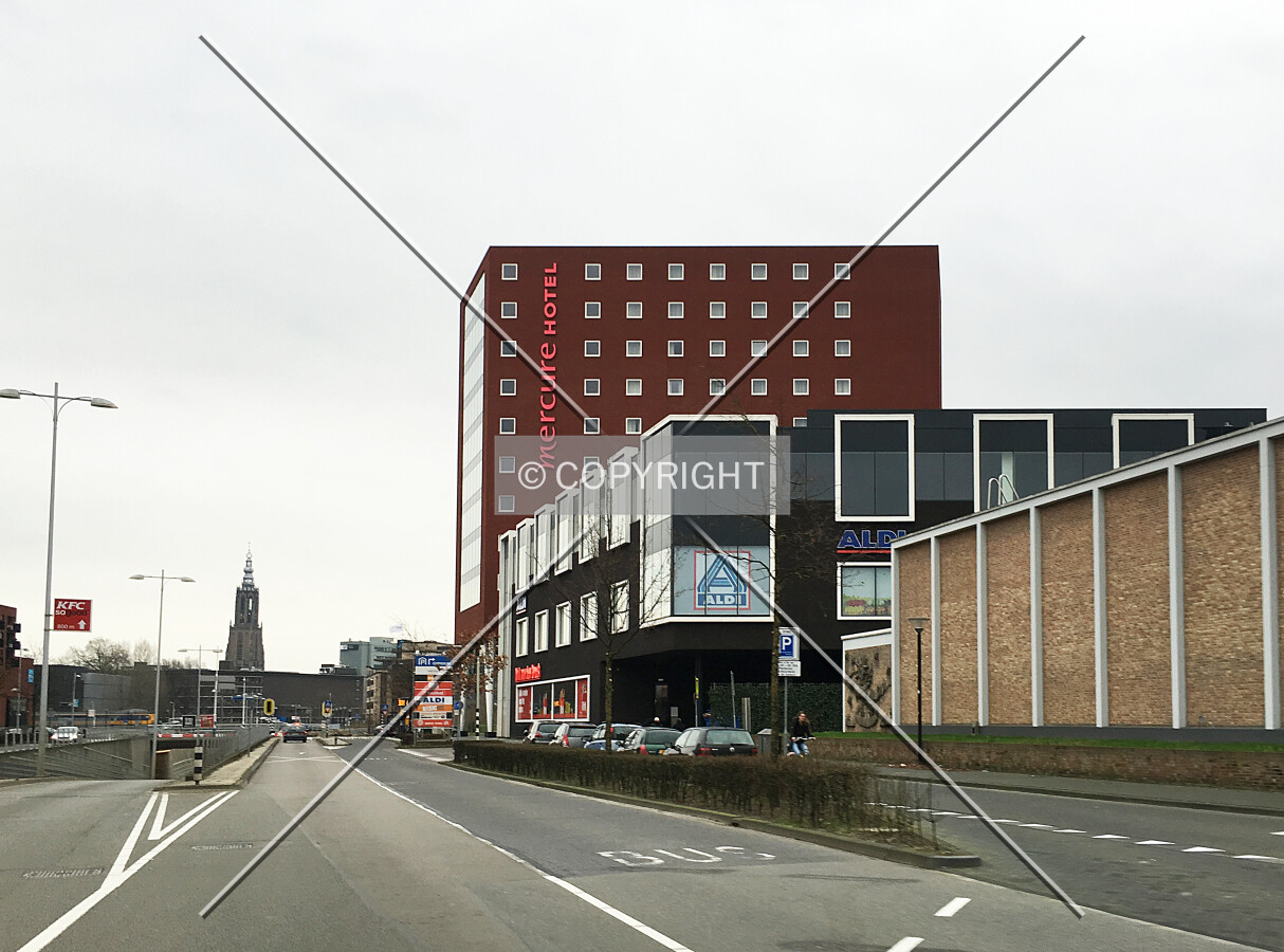 Photo 174-451-239