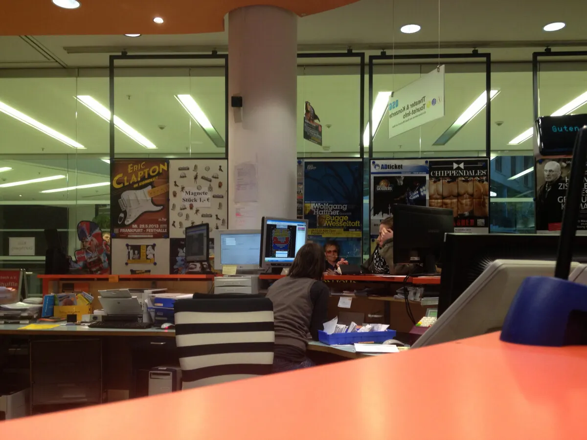 Photo 174-739-446