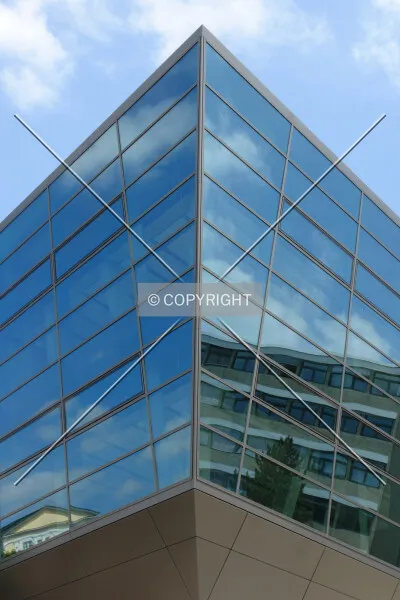 Photo 175-266-479