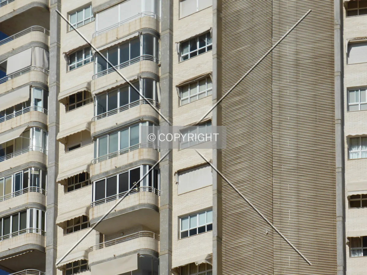 Photo 175-355-650