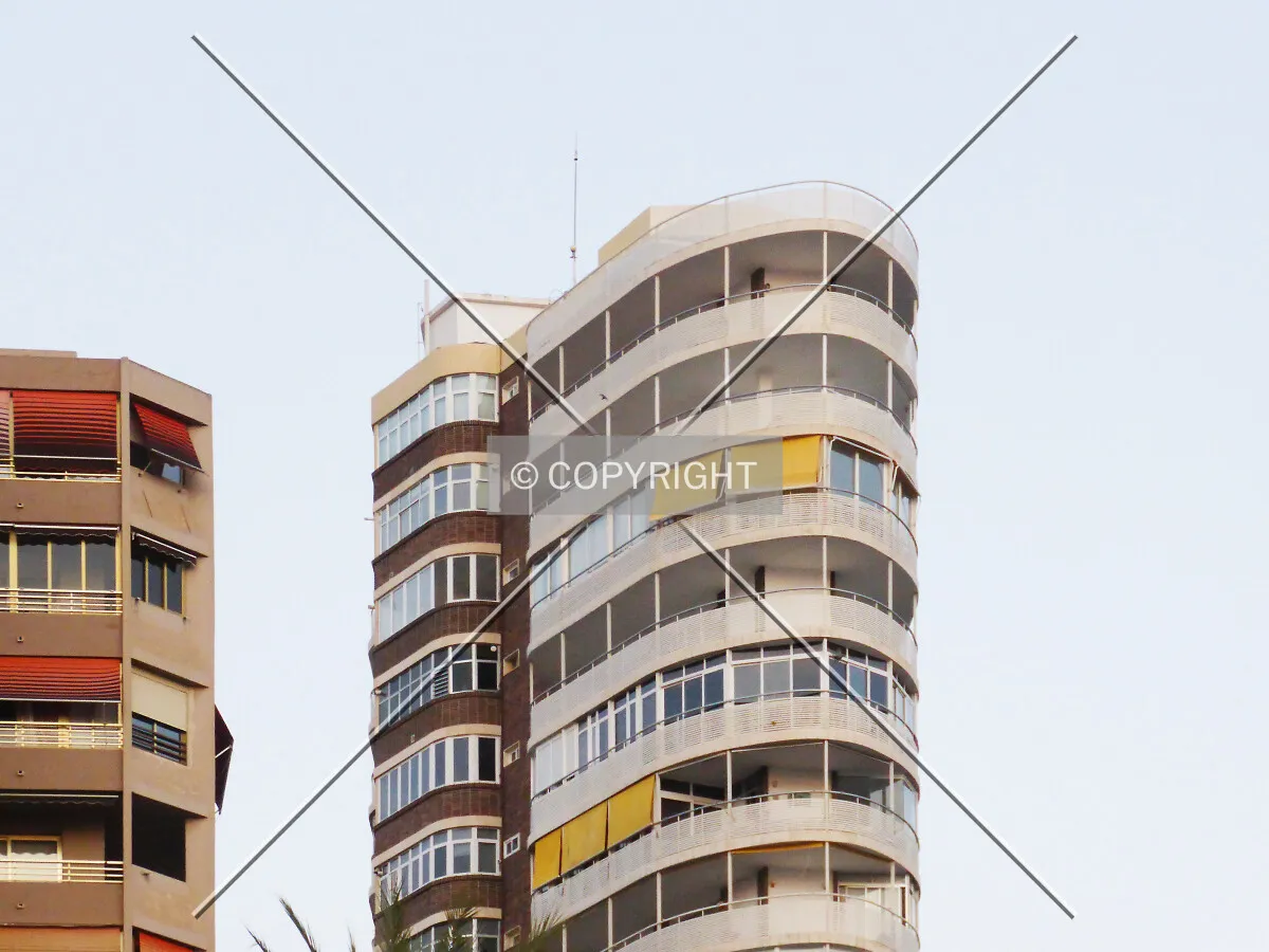 Photo 175-434-926