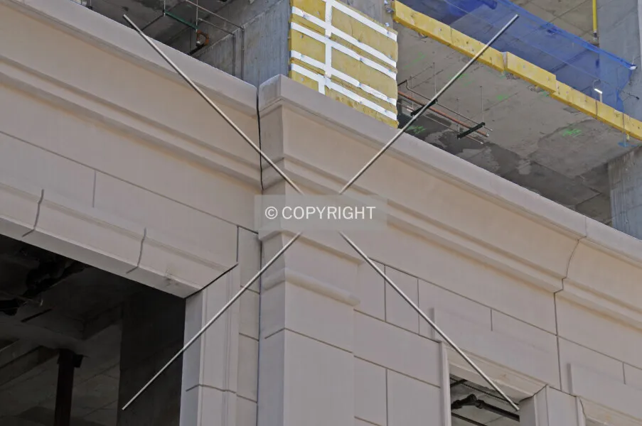 Photo 175-437-066