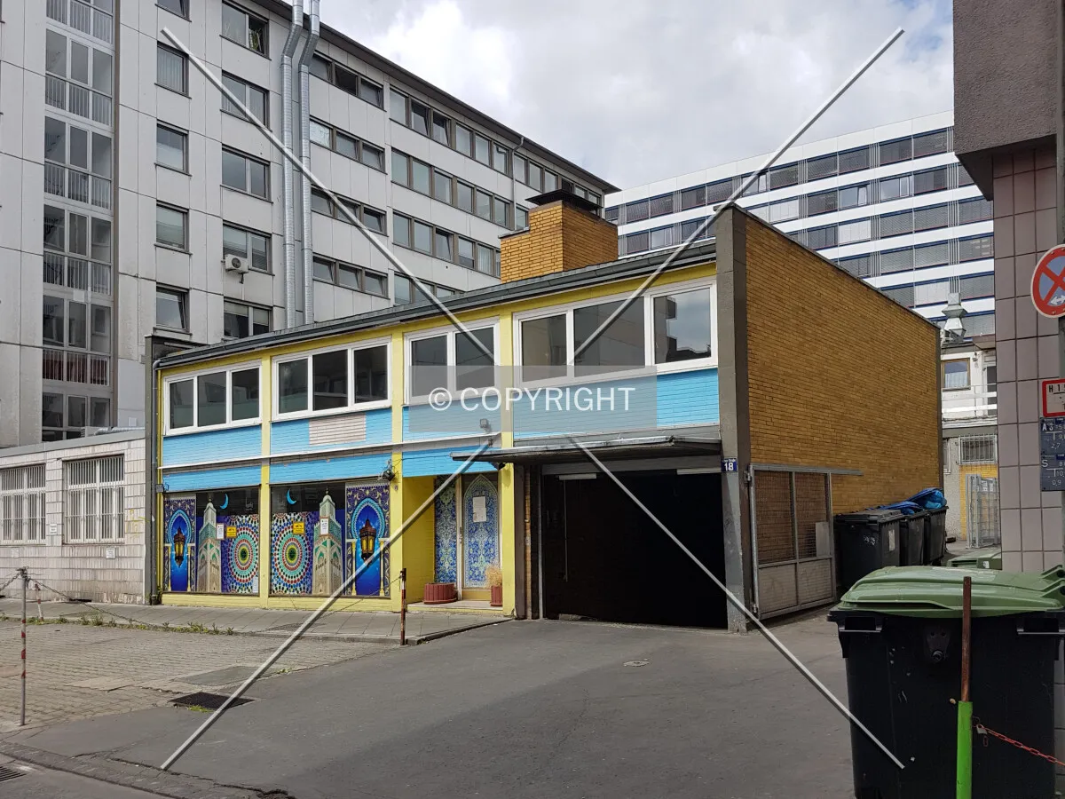 Photo 176-325-711