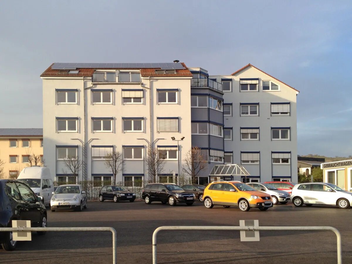 Photo 176-370-945