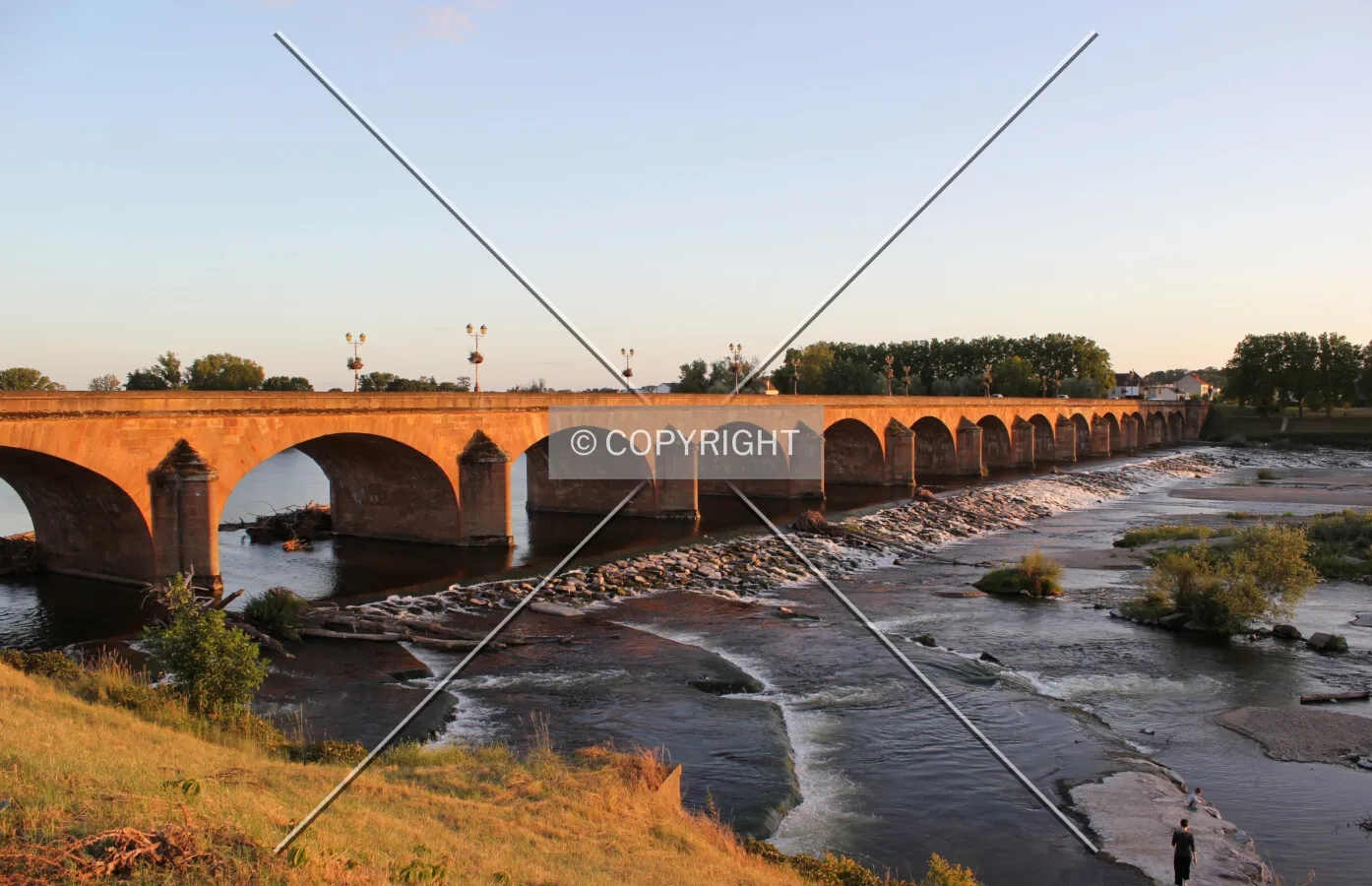 Photo 176-849-376