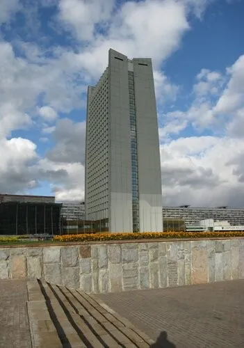 Photo 176-973-856