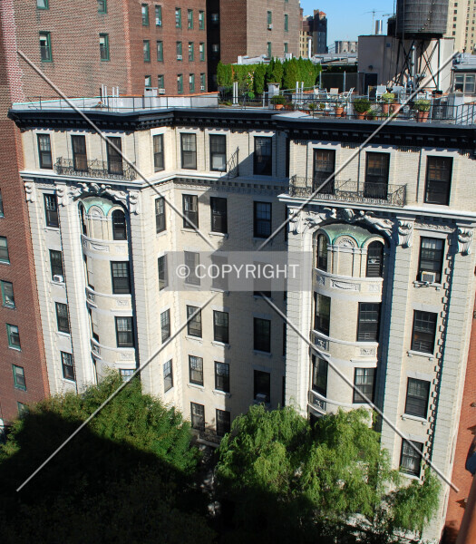 Photo 017-710-642
