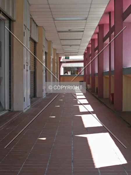 Photo 177-282-693
