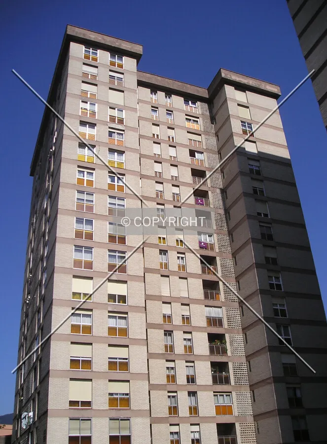 Photo 177-352-212