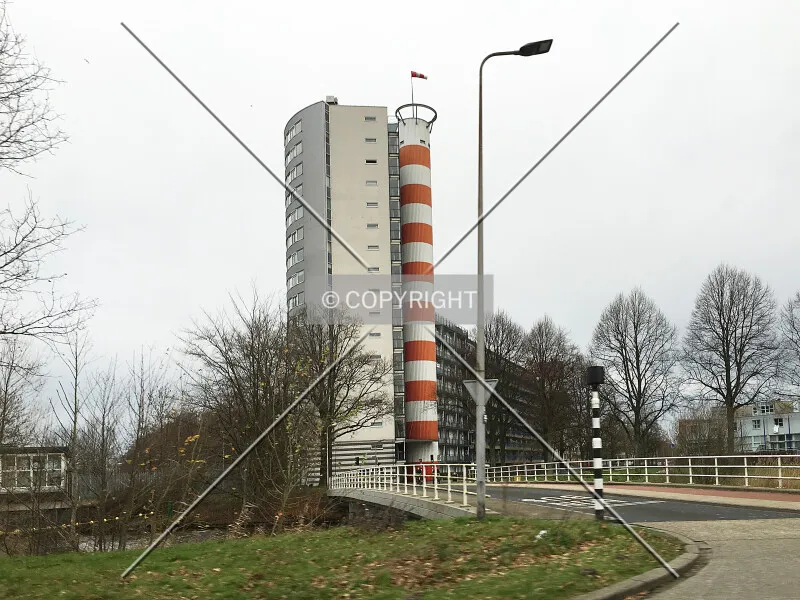 Photo 178-374-090
