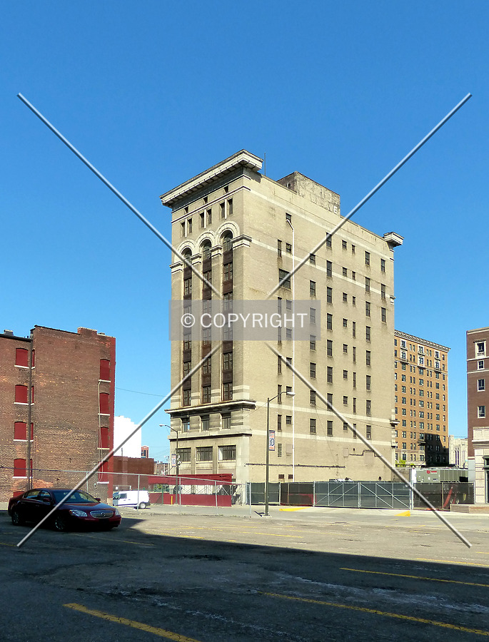 Photo 178-421-059