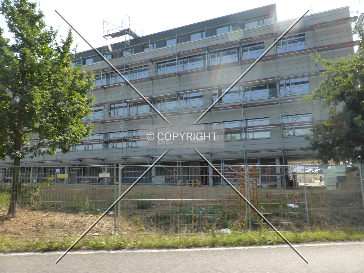 Photo 178-681-752