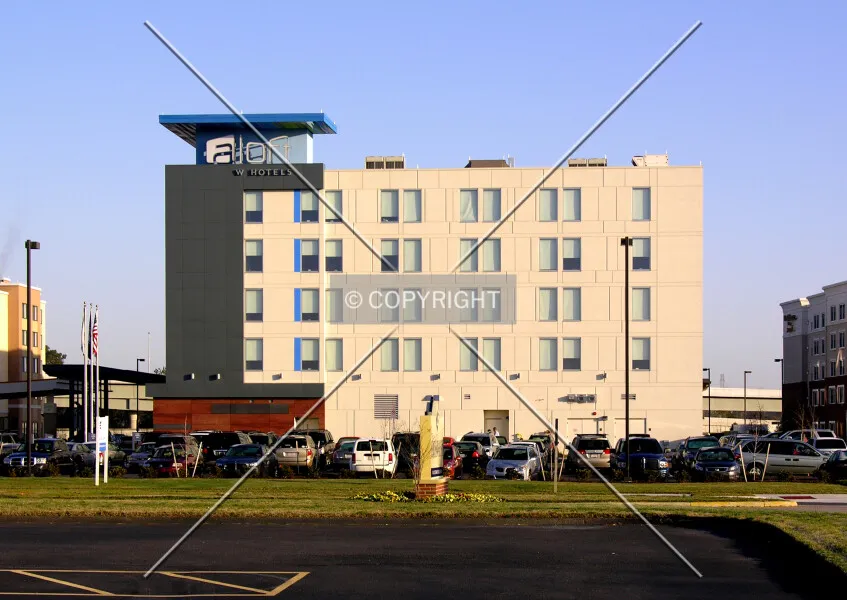 Photo 179-240-525