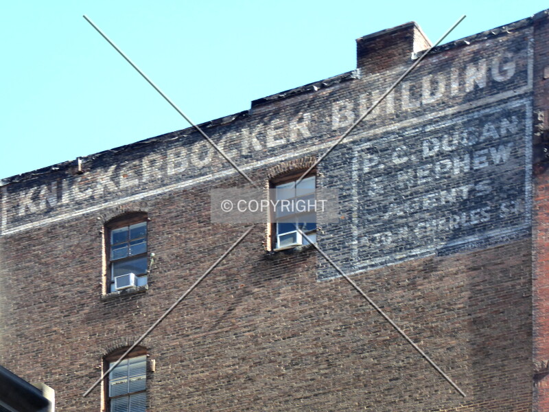 Photo 179-334-485