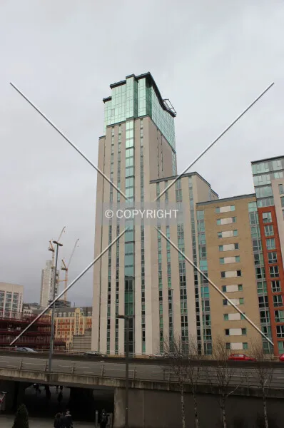 Photo 179-443-704