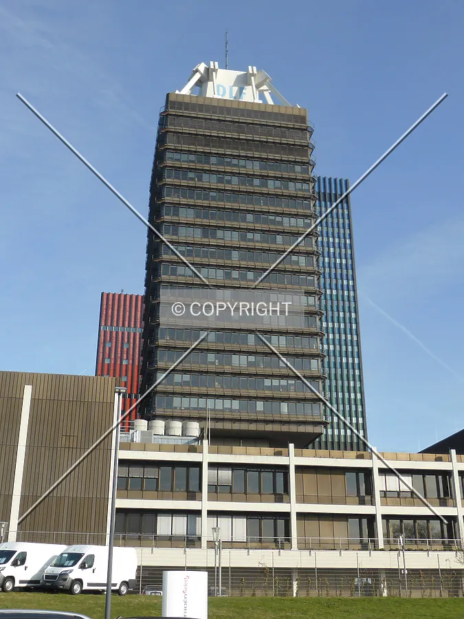 Photo 180-056-411