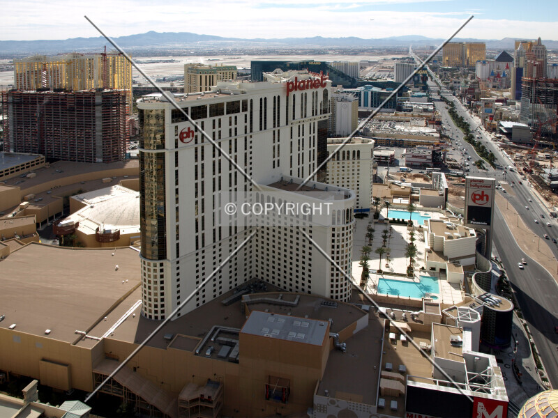 Photo 180-681-030