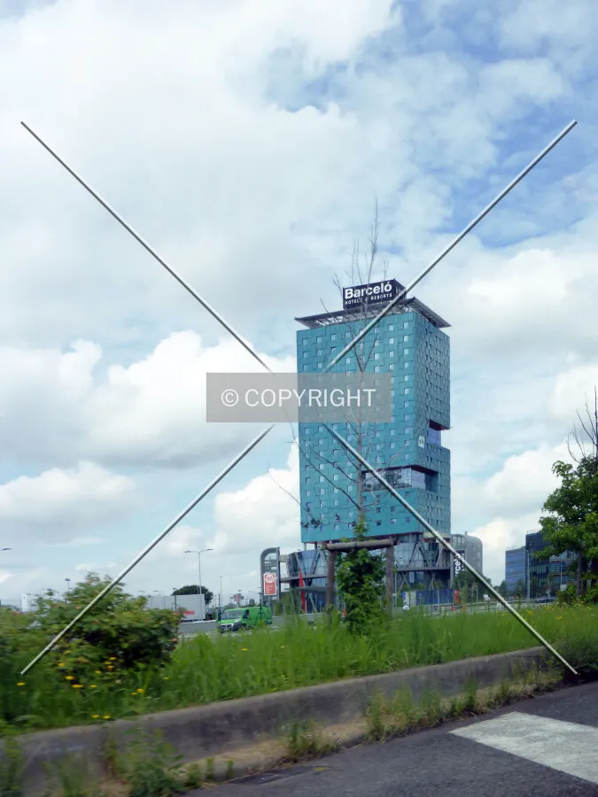 Photo 180-904-013