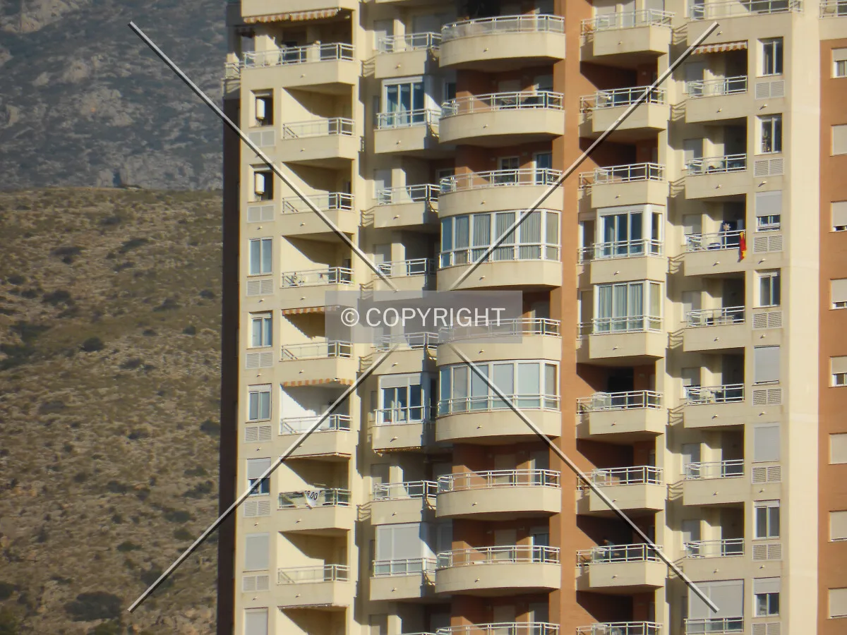 Photo 181-118-023