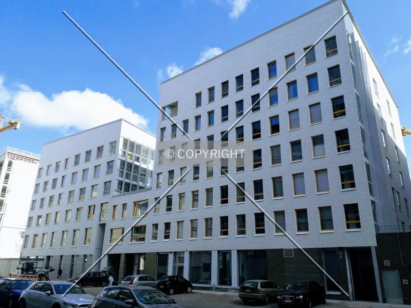 Photo 181-386-762