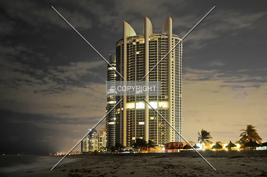 Photo 182-740-628