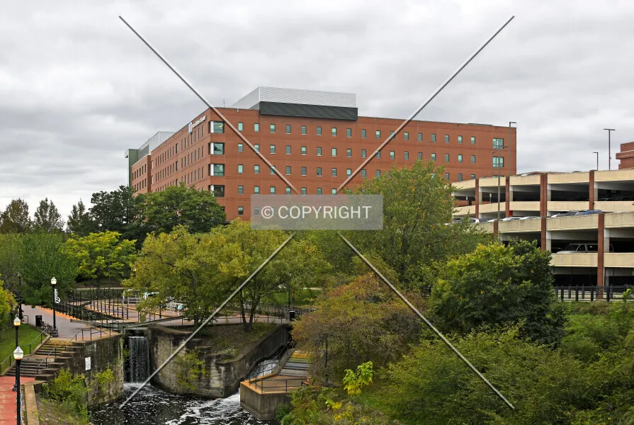 Photo 183-372-662