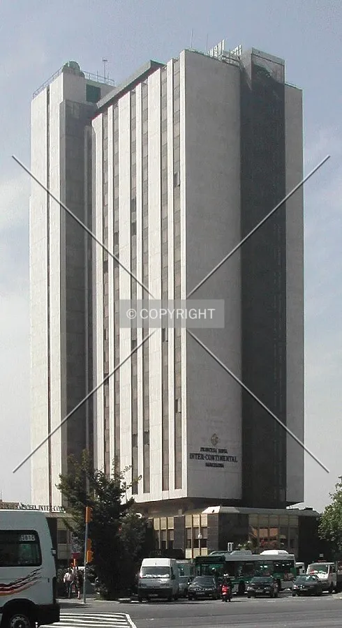 View of the building from the other side of Avinguda Diagonal