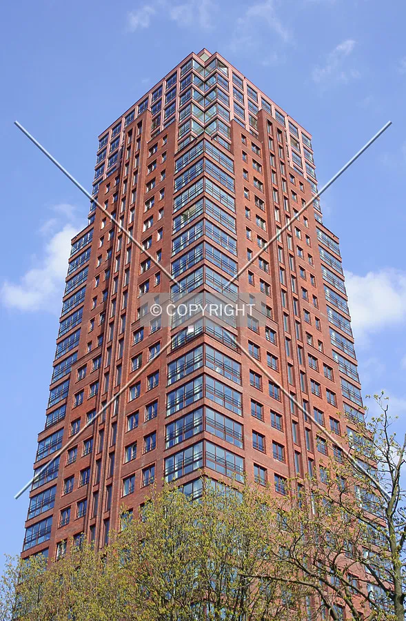 Looking up from Brinkstraat