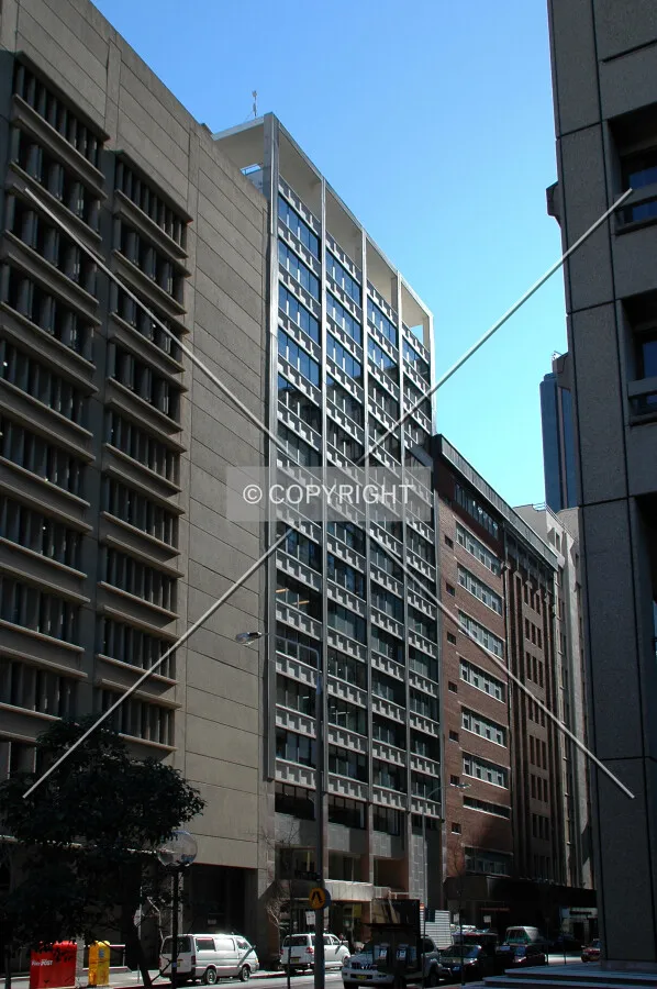 Photo 183-746-572