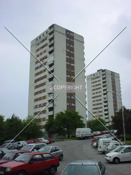 Photo 183-748-385