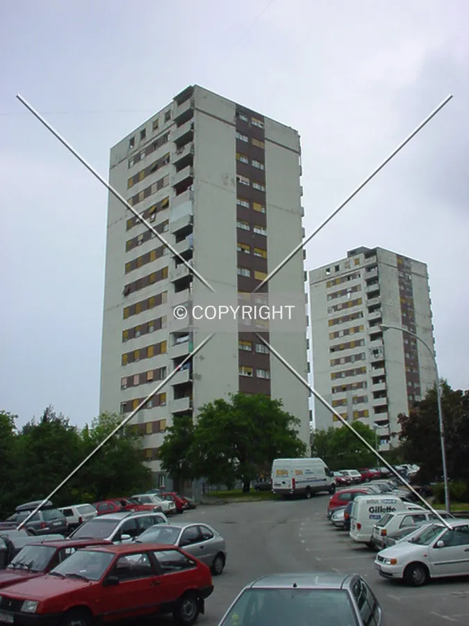 Photo 183-748-385
