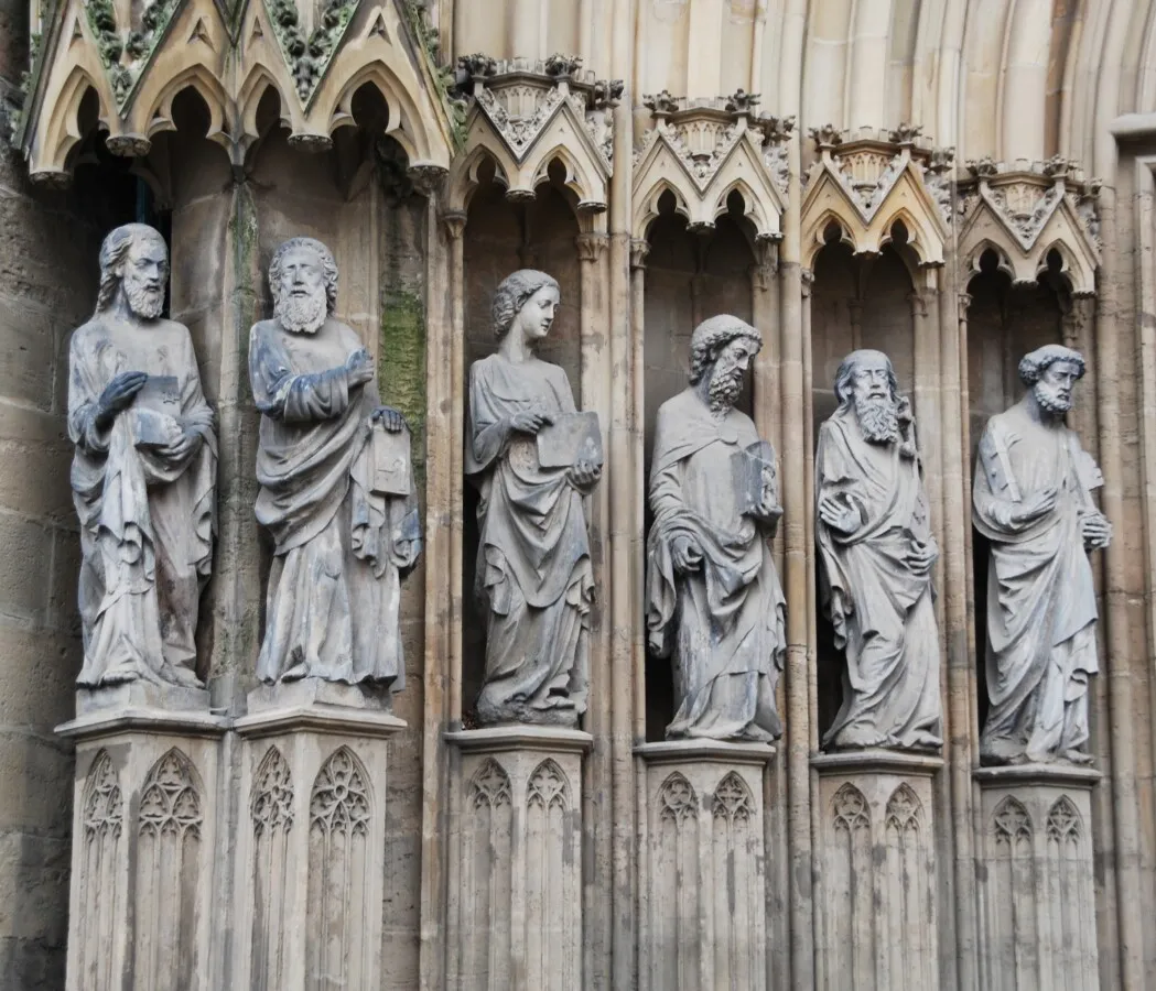 Statues at the main entrance