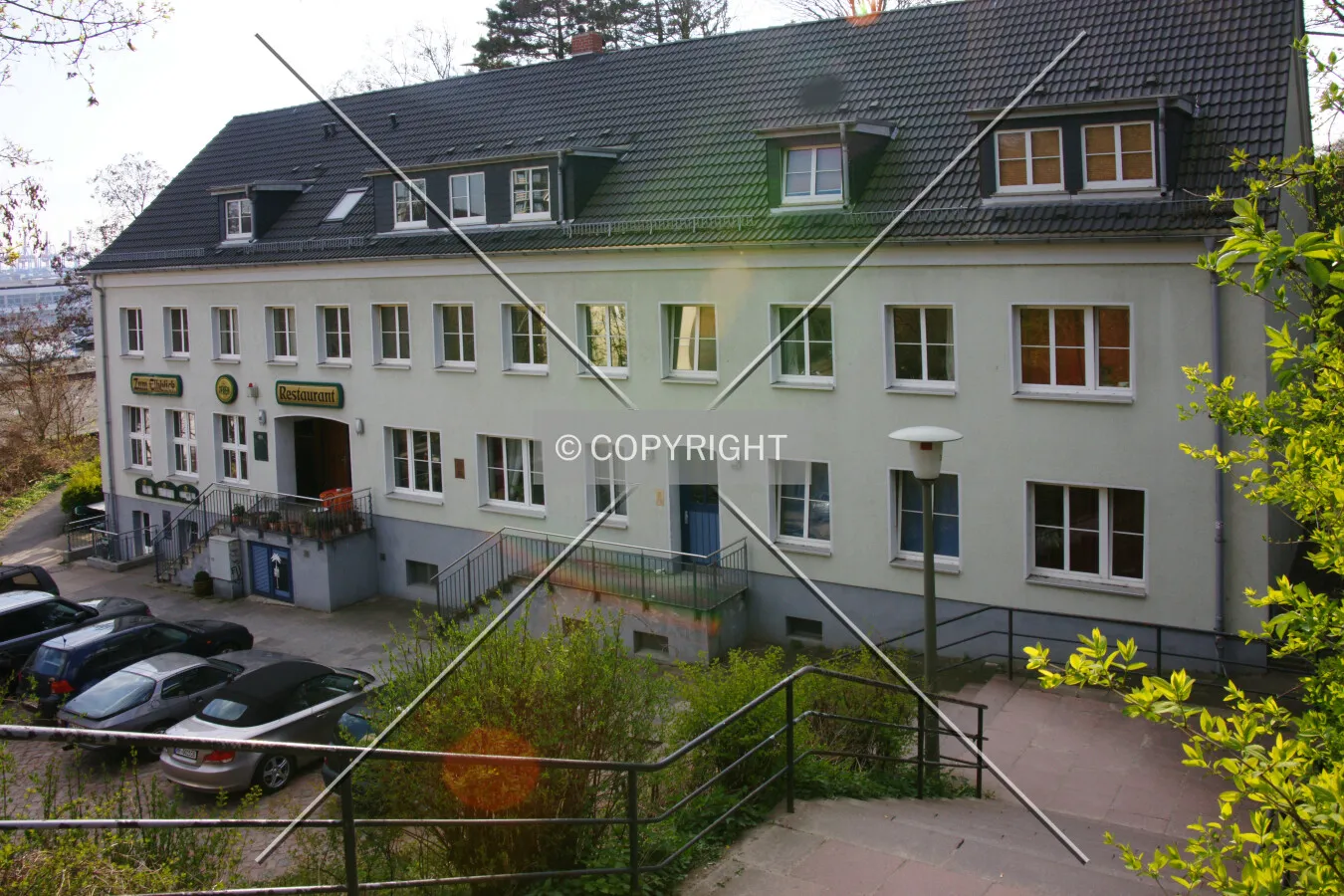 Photo 184-277-995