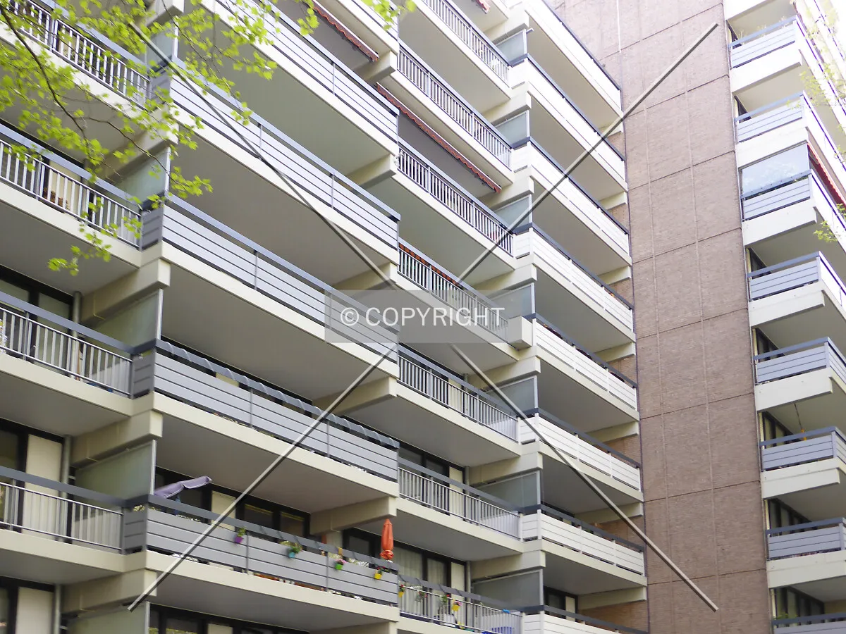 Photo 184-952-051