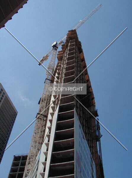 185-015-582