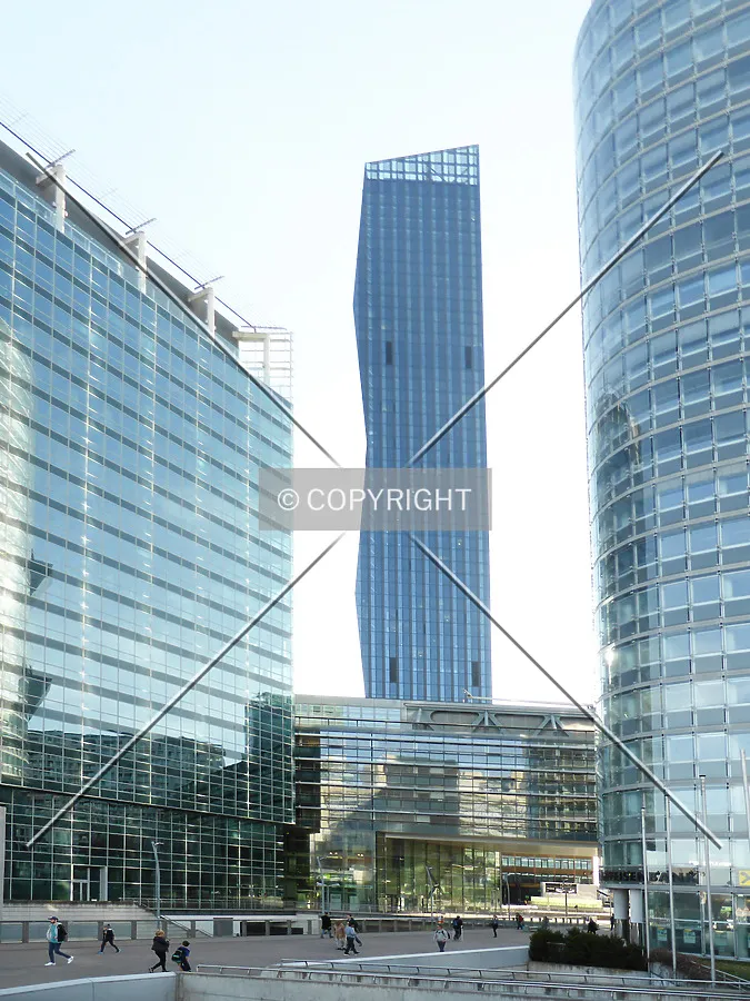 Photo 185-322-854