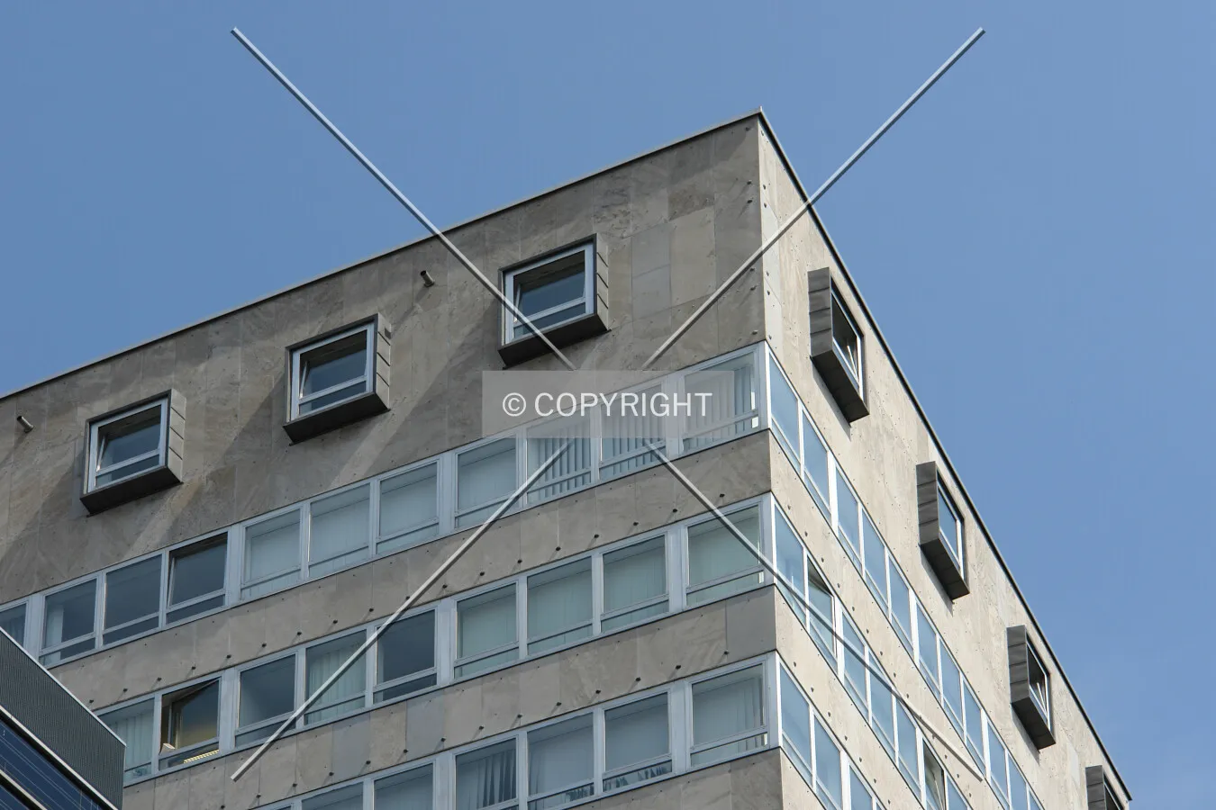 Photo 185-452-408