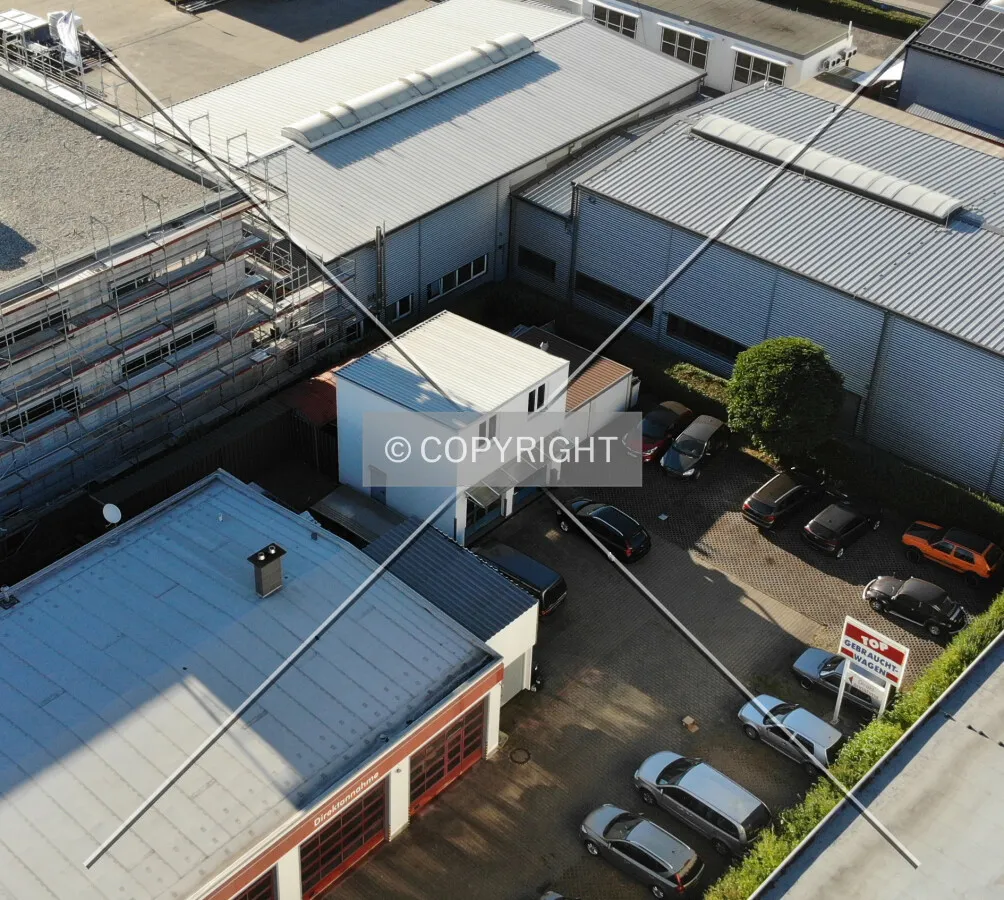 Photo 185-721-830