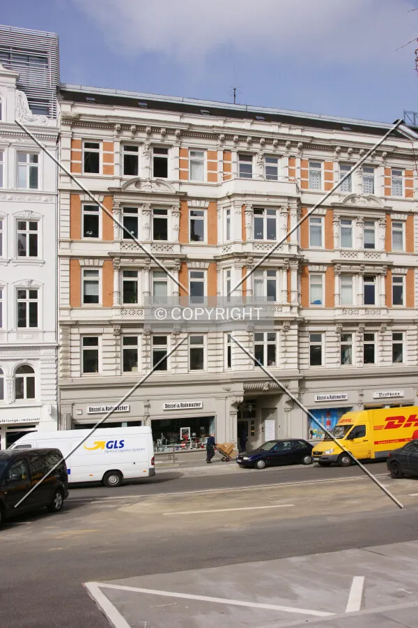 Photo 186-374-752