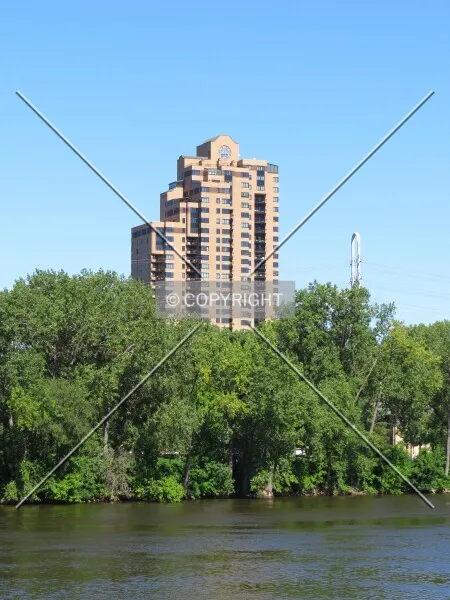 La Rive Condominiums
