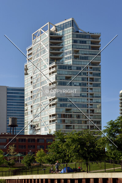 Photo 187-512-044