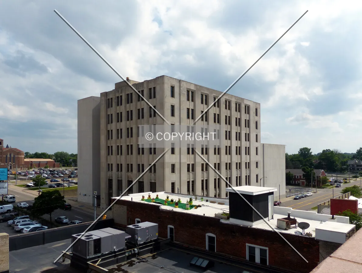 Photo 187-733-479