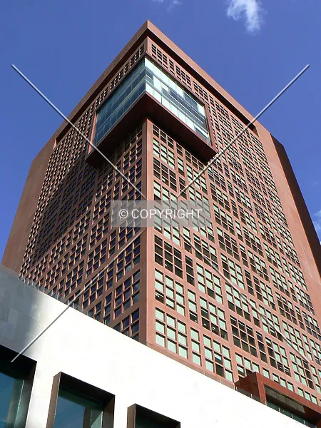 Photo 187-759-696