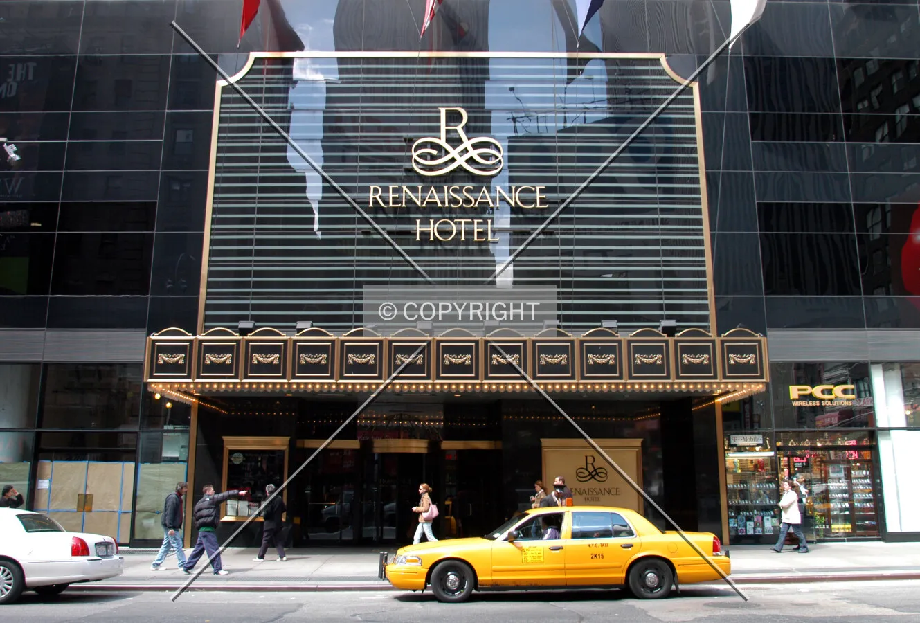 Entrance on 7th Avenue